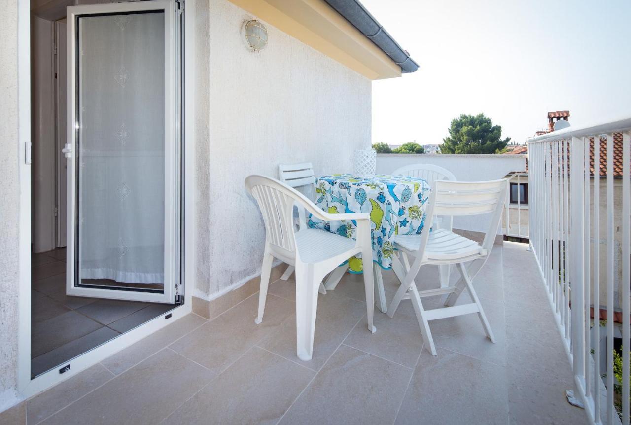 Apartman Number 9 Rovinj Buitenkant foto